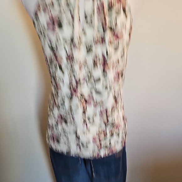 White House Black Market Floral Halter Tank Top - Picture 5 of 7